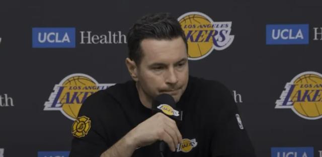 雷迪克：我们的防守很糟糕 感觉内线根本没人