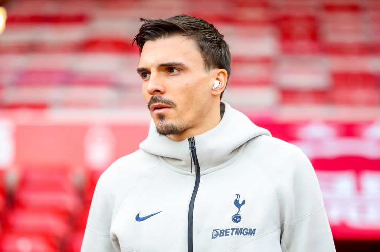 九游游戏-德媒：拜仁今夏计划卖帕利尼亚等人，花8千万签左边锋替补+右后卫